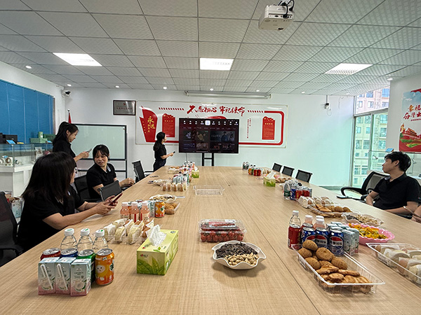 联合智能：共观九三阅兵，传承爱国精神